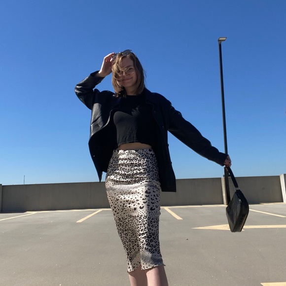 ✨ posh ambassador ✨ - Picture 2 of 4